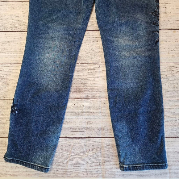WHBM Blue Skinny Crop Jeans Size 4, blue floral accent - Picture 7 of 11